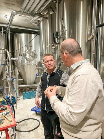 Talking shop: Norbert Andergassen and his master brewer